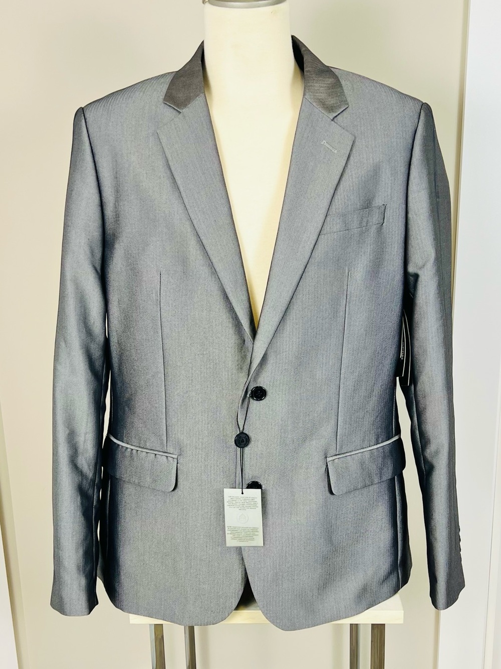 le chateau Men's Silver Gray Sport Coat